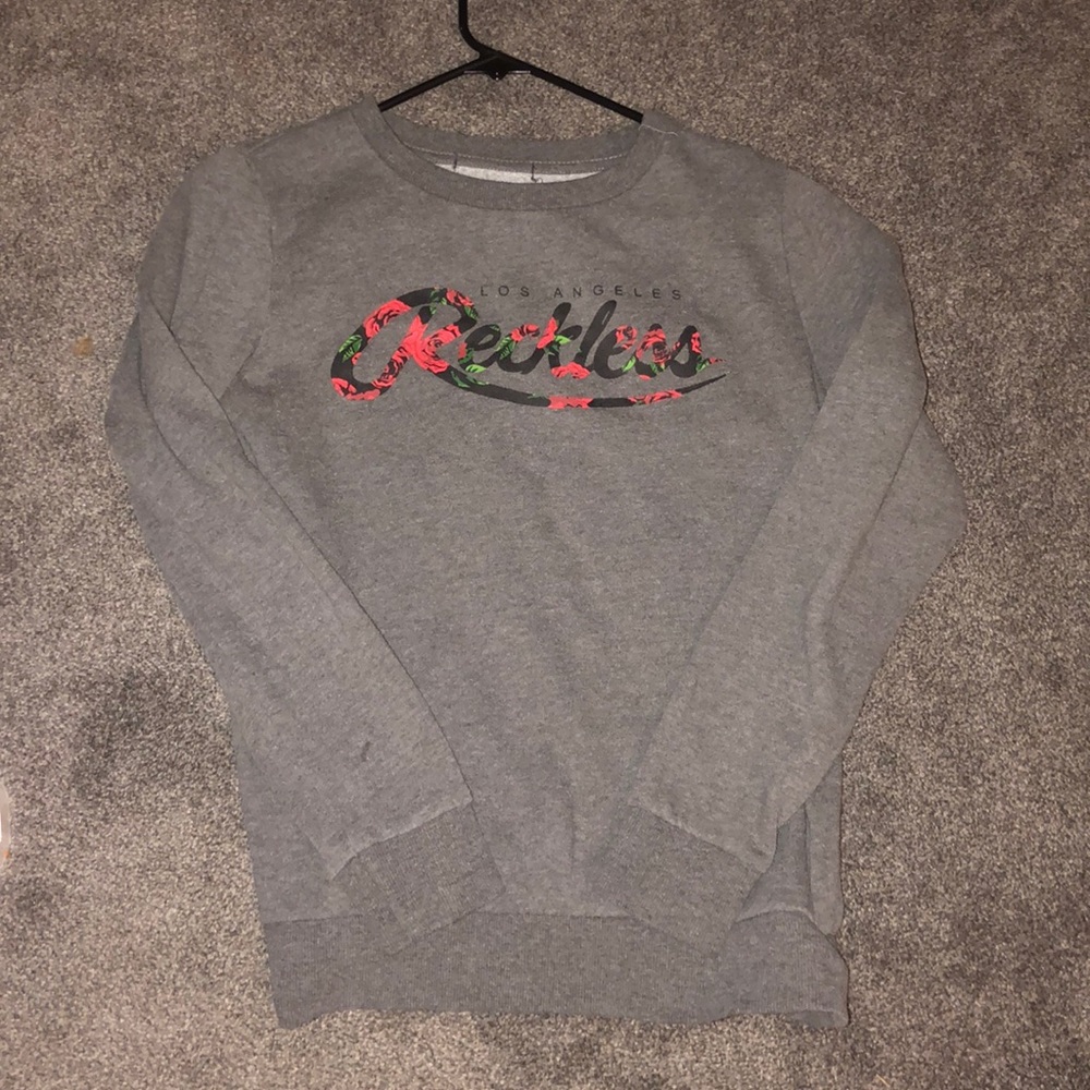 Reckless crew neck